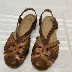 Earth Origins Two Tone  Womens Fisherman Leather Sandals EUC size 8.5 W